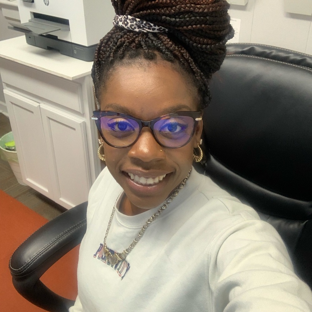 Meet your Posher, Jillian w